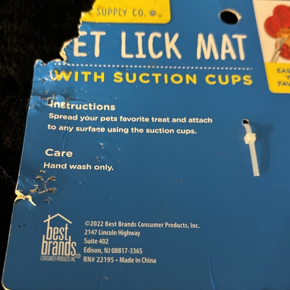 NIP Bark Supply Co. Paw Print Pet Lick Mat Suction Cups & Rosie & Rex Dog Toy S - Picture 4 of 16